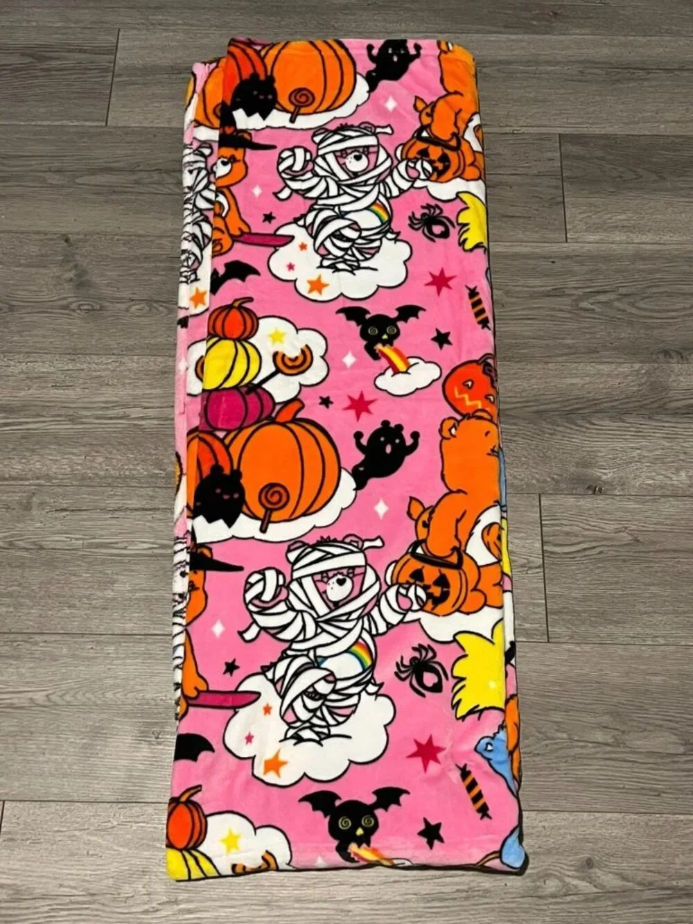 CARE BEARS TWIN Throw Blanket 60x90 Pink Halloween Mummy Witch Pumpkin Bats NWT